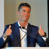 Cristiano Ronaldo lors de l'inauguration à Funchal, à Madère, du Pestana CR7 Hôtel, le 22 juillet 2016, en présence de sa famille et du président du gouvernement local, Miguel Albuquerque. © Look Press Agency/ABACAPRESS.COM