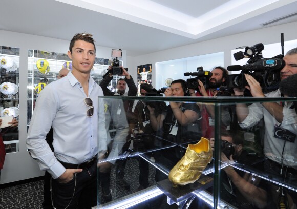 Cristiano Ronaldo lors de l'inauguration du musée CR7 qui lui est dédié, le 15 décembre 2013 dans sa ville natale de Funchal, à Madère.