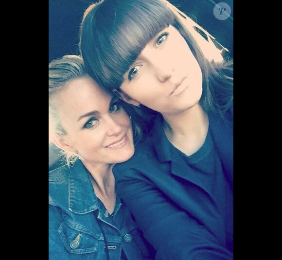 Laeticia Hallyday et sa soeur Margaux sur une photo publiée sur Instagram le 14 juillet 2016