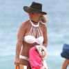 Britney Spears se relaxe sur une plage de Hawaï avec ses enfants Sean and Jaden à Hawaï le 5 aout 2016.