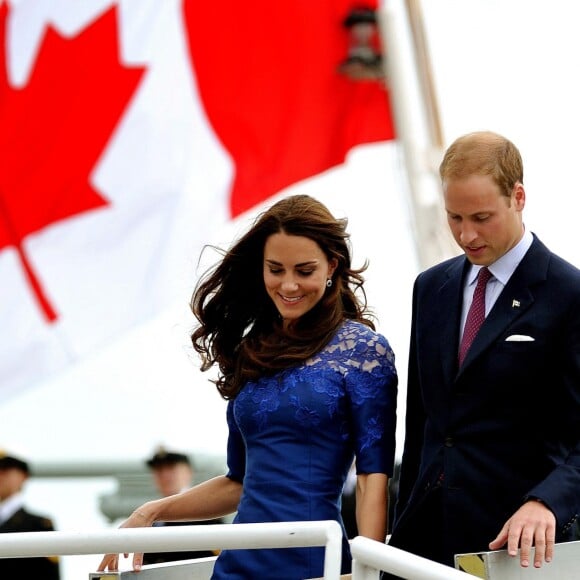 Le duc et la duchesse de Cambridge arrivant à Montréal lors de leur tournée royale au Canada le 3 juillet 2011.