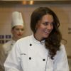 La duchesse Catherine de Cambridge lors d'un atelier culinaire à Montreal le 2 juillet 2011
