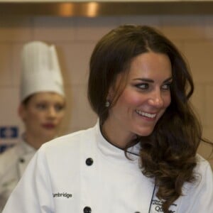 La duchesse Catherine de Cambridge lors d'un atelier culinaire à Montreal le 2 juillet 2011