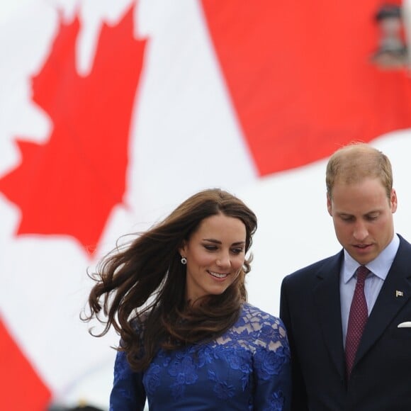 Le duc et la duchesse de Cambridge arrivant à Montréal lors de leur tournée royale au Canada le 3 juillet 2011.