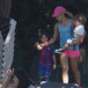 Shakira et son compagnon Gerard Piqué sortent jouer au tennis avec leurs enfants Milan et Sasha à Barcelone le 3 septembre 2016.