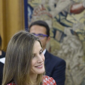 La reine Letizia d'Espagne (haut Carolina Herrera, chaussures Mango) en audience au palais de la Zarzuela à Madrid le 9 septembre 2016.