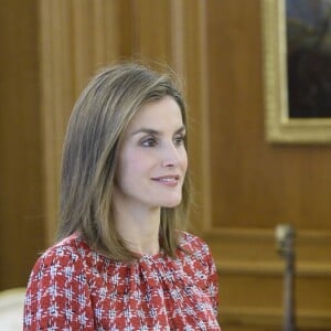 La reine Letizia d'Espagne (haut Carolina Herrera, chaussures Mango) en audience au palais de la Zarzuela à Madrid le 9 septembre 2016.