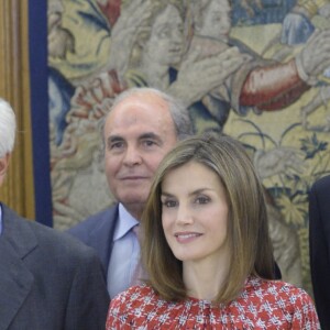 La reine Letizia d'Espagne (haut Carolina Herrera, chaussures Mango) en audience au palais de la Zarzuela à Madrid le 9 septembre 2016.