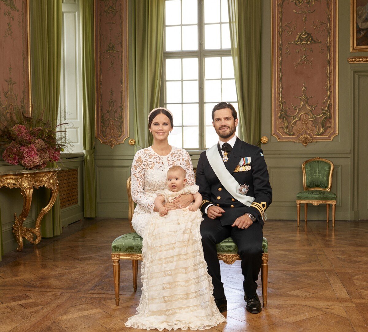 Vidéo Le prince Alexander de Suède avec ses parents le prince Carl