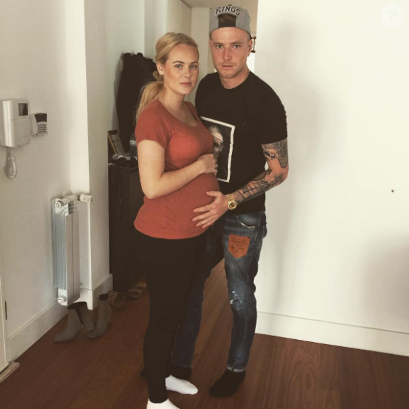 John Guidetti et Sanna Dahlström sont devenus en septembre 2016 les parents d'une petite fille, Nellie. Photo Instagram.