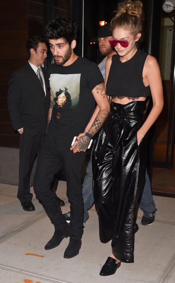 Taylor Swift à la sortie de l'appartement Gigi Hadid à New York. Gigi Hadid est avec son compagnon, le chanteur Zayn Malik. Le 12 septembre 2016