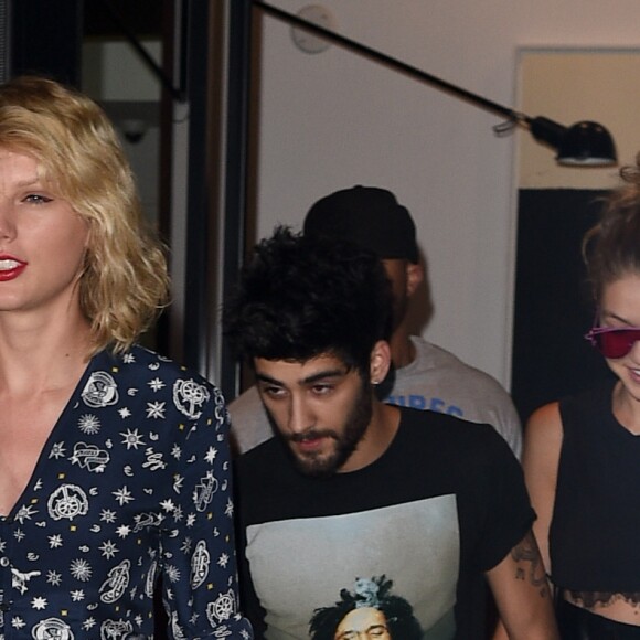 Taylor Swift à la sortie de l'appartement Gigi Hadid à New York. Gigi Hadid est avec son compagnon, le chanteur Zayn Malik. Le 12 septembre 2016