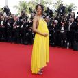  Noémie Lenoir, enceinte de 6 mois, lors de la Montée des marches du film pour l'ouverture du 68e Festival du film de Cannes, le 13 mai 2015. 