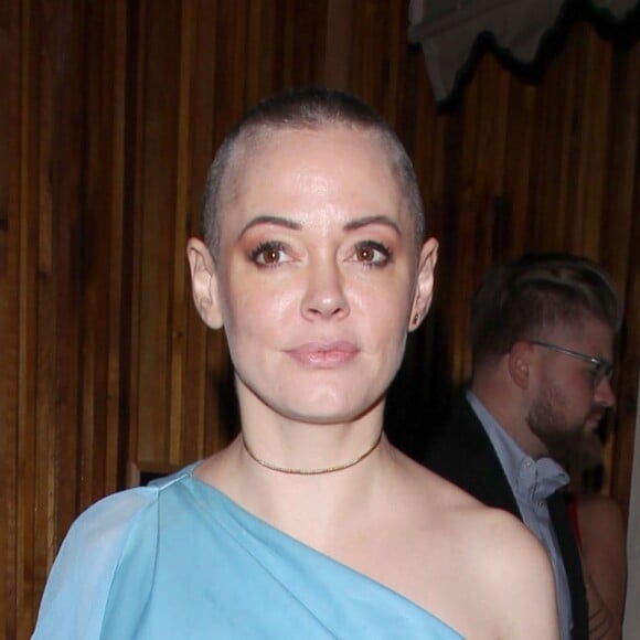 Rose McGowan sortant du nightclub le Nice Guy à West Hollywood le 11 février 2016.