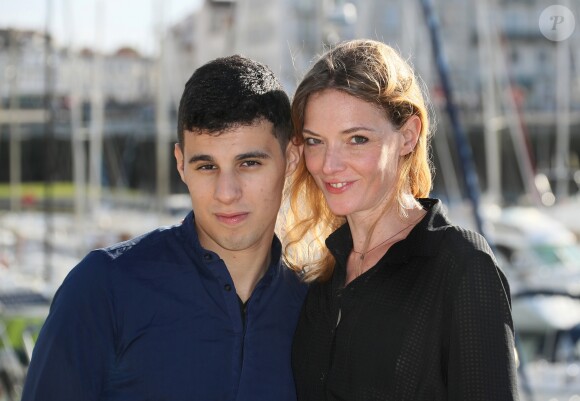 Kate Moran et Yassin Houicha pour la série "Cannabis" - Photocall lors du 18ème Festival de la Fiction TV de La Rochelle. Le 15 septembre 2016 © Patrick Bernard / Bestimage