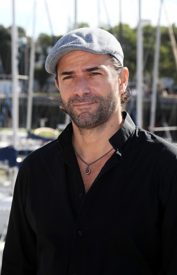 Grégory Fitoussi pour la série "Les hommes de l'ombre" - Photocall lors du 18ème Festival de la Fiction TV de La Rochelle. Le 15 septembre 2016 © Patrick Bernard / Bestimage