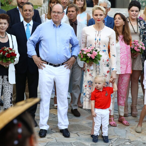 Le prince Albert II de Monaco et la princesse Charlene de Monaco ont participé avec leur fils le prince Jacques au traditionnel pique-nique de fin d'été des Monégasques organisé par la Mairie dans le Parc Princesse Antoinette, le 10 septembre 2016. La princesse Gabriella aurait dû y apparaître aussi, mais le couple princier s'est résolu à entrer dans le parc sans sa fille, qui a fait une colère. © Olivier Huitel /Pool restreint Monaco / Bestimage