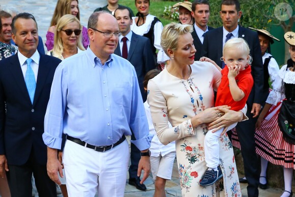 Le prince Albert II de Monaco et la princesse Charlene de Monaco ont participé avec leur fils le prince Jacques au traditionnel pique-nique de fin d'été des Monégasques organisé par la Mairie dans le Parc Princesse Antoinette, le 10 septembre 2016. La princesse Gabriella aurait dû y apparaître aussi, mais le couple princier s'est résolu à entrer dans le parc sans sa fille, qui a fait une colère. © Olivier Huitel /Pool restreint Monaco / Bestimage