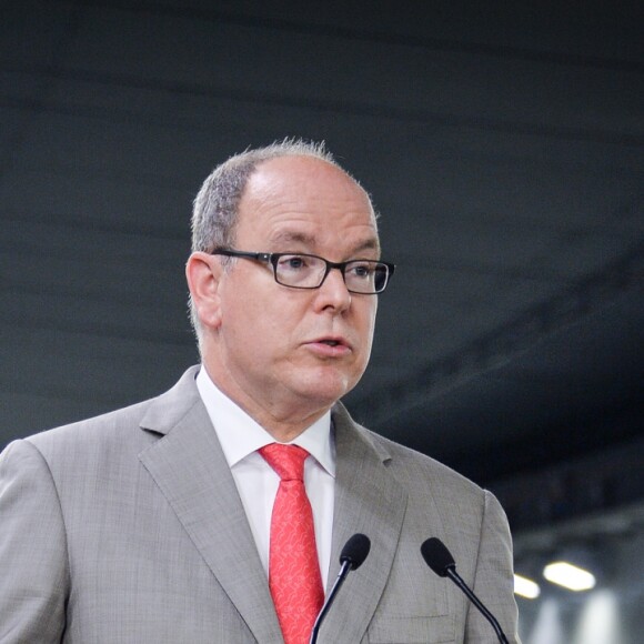 Exclusif - Le prince Albert II de Monaco inaugure le tunnel Albert II destiné à désengorger le trafic dans la principauté le 14 septembre 2016.