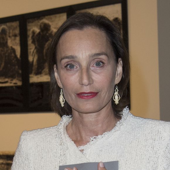 Kristin Scott Thomas - Vernissage de l'exposition "Echos" pour l'inauguration du nouveau siège de Kering dans l'ancien hôpital Laennec et à l'occasion des Journées du Patrimoine à Paris. Une partie des oeuvres fait partie de la collection Pinault. Le 16 septembre 2016 © Olivier Borde / Bestimage