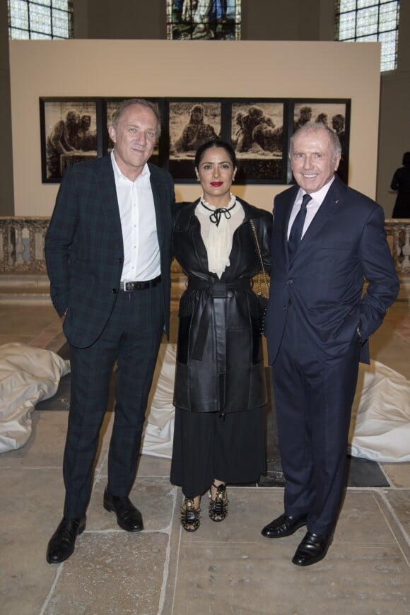 François-Henri Pinault, Salma Hayek et François Pinault - Vernissage de l'exposition "Echos" pour l'inauguration du nouveau siège de Kering dans l'ancien hôpital Laennec et à l'occasion des Journées du Patrimoine à Paris. Une partie des oeuvres fait partie de la collection Pinault. Le 16 septembre 2016 © Olivier Borde / Bestimage