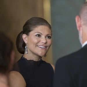 La princesse Victoria - La princesse Sofia prend soin de son prince lors d'un dîner au palais royal à Stockholm le 16 septembre 2016.  2016-09-16 The Swedish royal family receive guests at the Sweden Dinner at the Royal Palace. Pictured: Crown Princess Victoria16/09/2016 - Stockholm