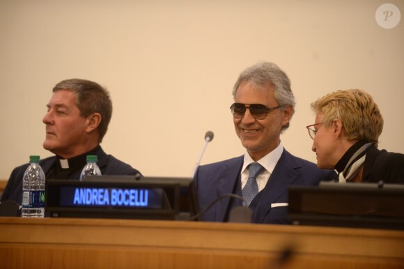 Andrea Bocelli à l'ONU à New York le 16 septembre 2016 pour débattre de solutions durables pour le développement des enfants.