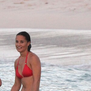 Exclusif - Pippa Middleton et James Matthews en vacances à Saint-Barthélemy le 22 août 2015