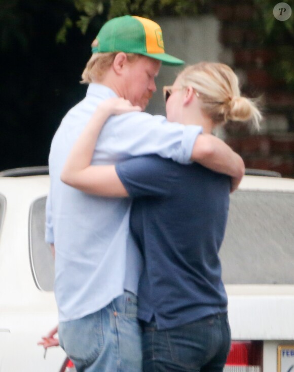 Kirsten Dunst et son petit ami Jesse Plemons se câlinent à Los Angeles, le 19 septembre 2016