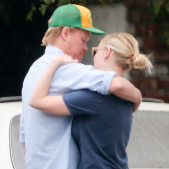 Kirsten Dunst et son petit ami Jesse Plemons se câlinent à Los Angeles, le 19 septembre 2016