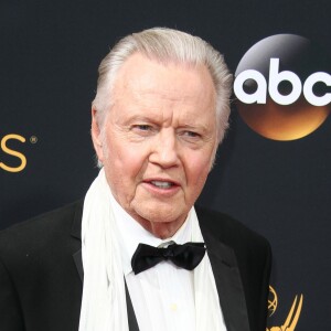 Jon Voight - 68ème cérémonie des Emmy Awards au Microsoft Theater à Los Angeles, le 18 septembre 2016.