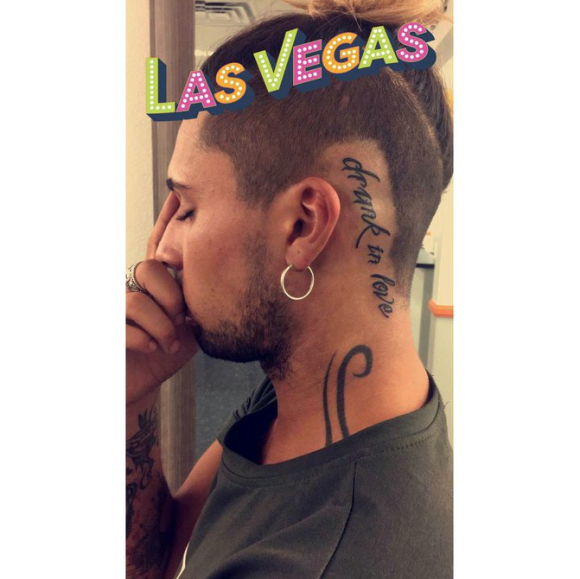 Eddy (Secret Story 7) se fait tatouer à Las Vegas le 19 septembre 2016.