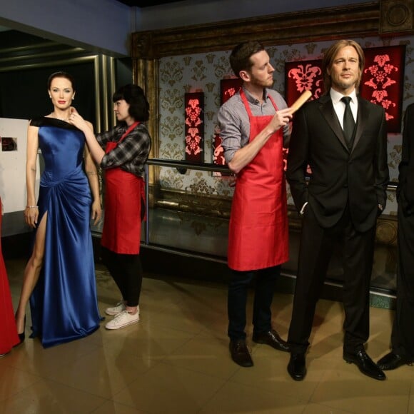 Les statues de cire de Brad Pitt et Angelina Jolie après leur séparation au musée Madame Tussauds à Londres suite à l'annonce de leur divorce le 21 septembre 2016