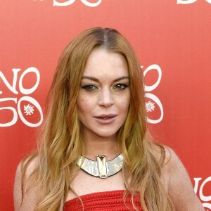 Lindsay Lohan assiste à la soirée anniversaire de la marque de bijoux "UNOde50" à Madrid. Le 9 juin 2016