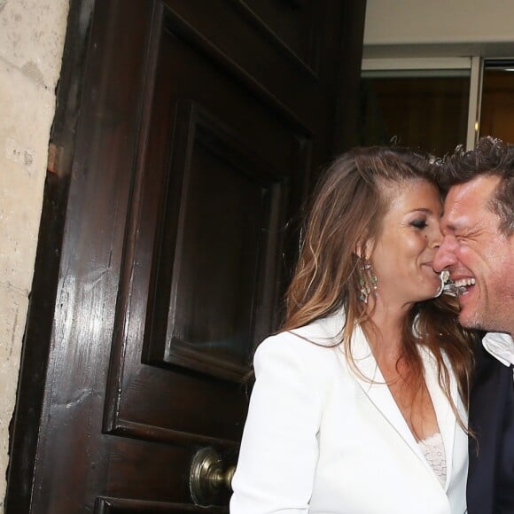 Exclusif - No web - No blog - Benjamin Castaldi et sa femme Aurore Aleman - Sorties de la mairie - Mariage de Benjamin Castaldi et Aurore Aleman à la mairie de Marseille, le 27 août 2016. © Jacovides-Moreau/Bestimage27/08/2016 - Marseille