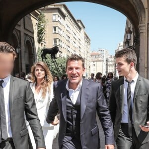 Exclusif - No web - No blog - Benjamin Castaldi, sa femme Aurore Aleman et ses fils Julien et Simon - Arrivées à la mairie - Mariage de Benjamin Castaldi et Aurore Aleman à la mairie de Marseille, le 27 août 2016. © Jacovides-Moreau/Bestimage27/08/2016 - Marseille