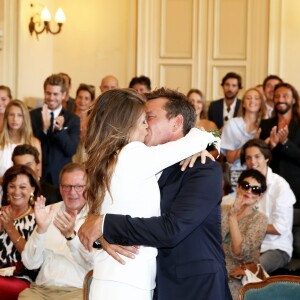 Exclusif - Prix Spécial - No web - No blog - Benjamin Castaldi et sa femme Aurore Aleman - Mairie - Mariage civil de Benjamin Castaldi et Aurore Aleman à la mairie de Marseille, le 27 août 2016. © Jacovides-Moreau/Bestimage27/08/2016 - Marseille