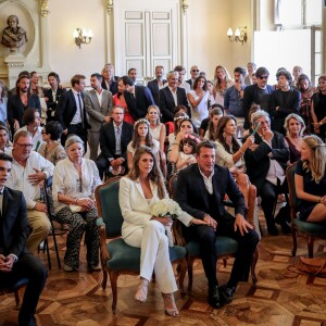 Exclusif - Prix Spécial - No web - No blog - Benjamin Castaldi et sa femme Aurore - Mairie - Mariage civil de Benjamin Castaldi et Aurore Aleman à la mairie de Marseille, le 27 août 2016. © Jacovides-Moreau/Bestimage27/08/2016 - Marseille