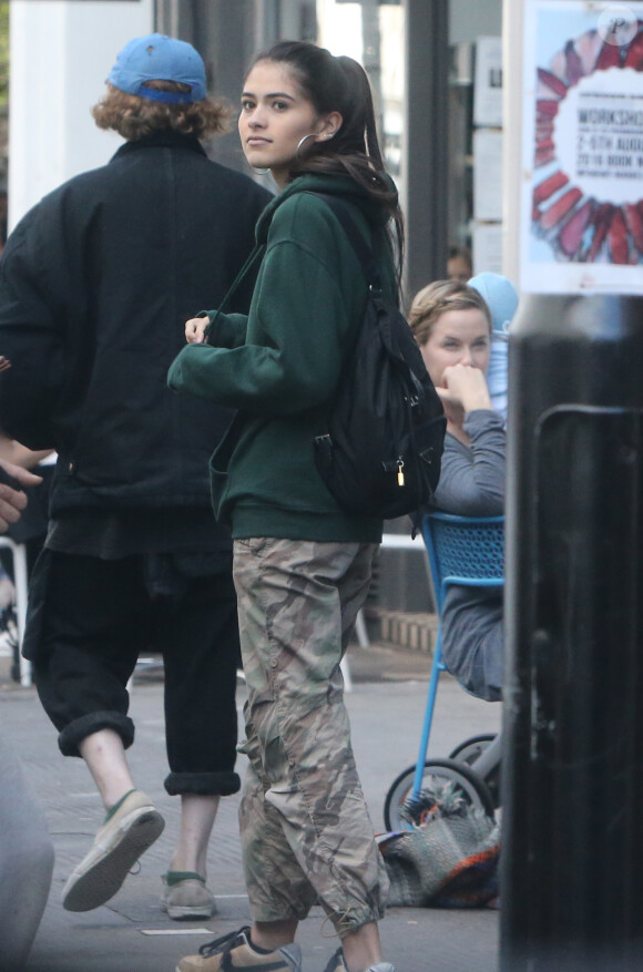 Rocco Ritchie et Kim Turnbull déjeunent avec d'autres amis à Londres le 23 septembre 2016.