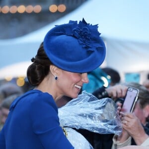 Le prince William, duc de Cambridge et Kate Middleton, duchesse de Cambridge, accompagnés de leurs enfants, le prince Georges et la princesse Charlotte, visitent la Colombie-Britannique et le Yukon au Canada. Le couple royal est arrivé à l'aéroport de Victoria où il a été accueilli par le Premier ministre Justin Trudeau et sa femme Sophie Grégoire Trudeau. Canada, le 24 septembre 2016.