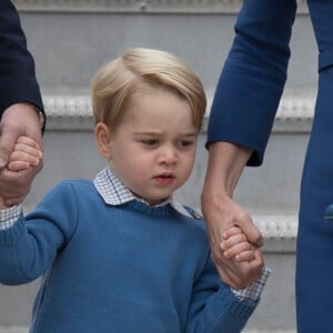 Le prince William, duc de Cambridge, et Kate Middleton, duchesse de Cambridge, sont arrivés le 24 septembre 2016 à Victoria au Canada avec leurs enfants le prince George et la princesse Charlotte pour leur tournée officielle, accueillis notamment par le Premier ministre Justin Trudeau.