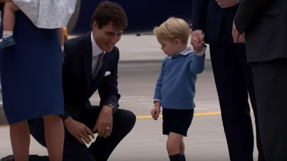 Kate Middleton et William au Canada : Et George mit un vent au Premier ministre...