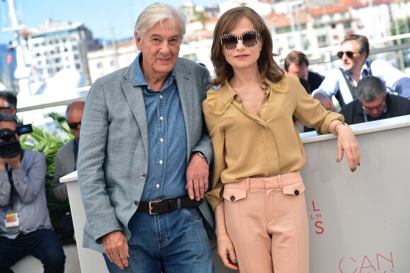 Paul Verhoeven, Isabelle Huppert lors du photocall du film "Elle" au 69e Festival international du film de Cannes le 21 mai 2016. © Giancarlo Gorassini/Bestimage
