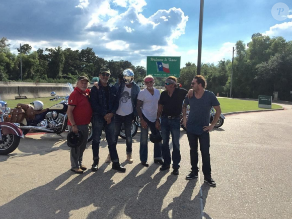 Johnny Hallyday et sa bande en plein road trip à travers les Etats-Unis - Arrivée au Texas, il y a une semaine, 16 septembre 2016.