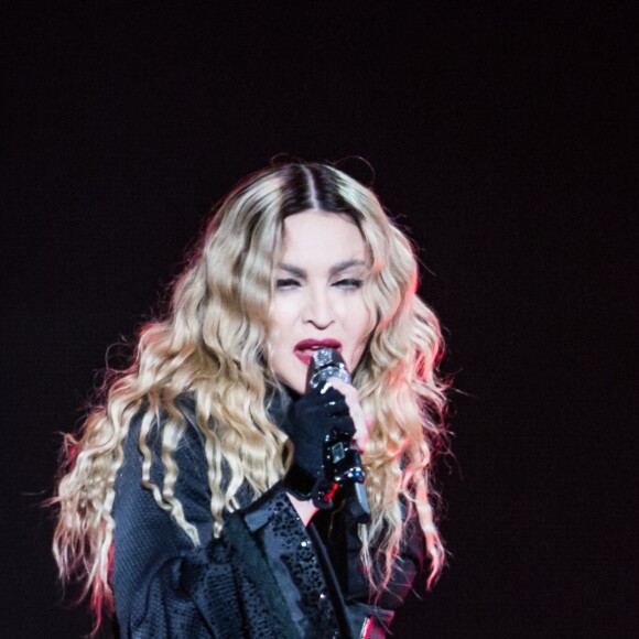 Concert de Madonna à l'AccorHotels Arena (Bercy) à Paris, le 9 décembre 2015.