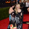 Katy Perry et Madonna au Metropolitan Museum of Art Met Gala à New York, le 4 mai 2015.
