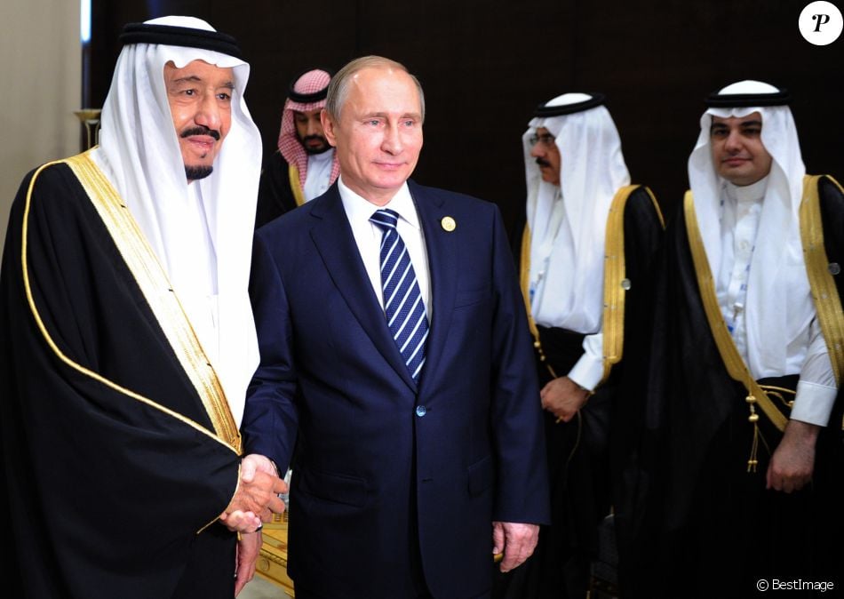Le roi d'Arabie Saoudite Salmane bin Abdelaziz Al Saoud et Vladimir Poutine au sommet du G20 à