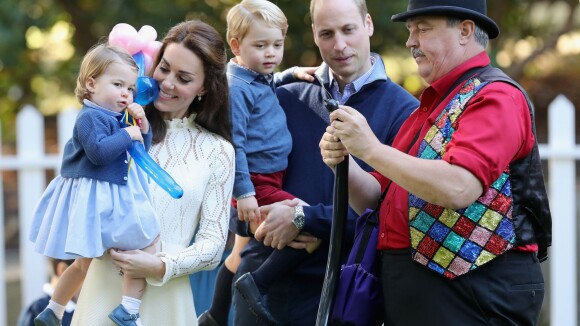 La princesse Charlotte marche et parle, George bulle: les Cambridge à la fête !