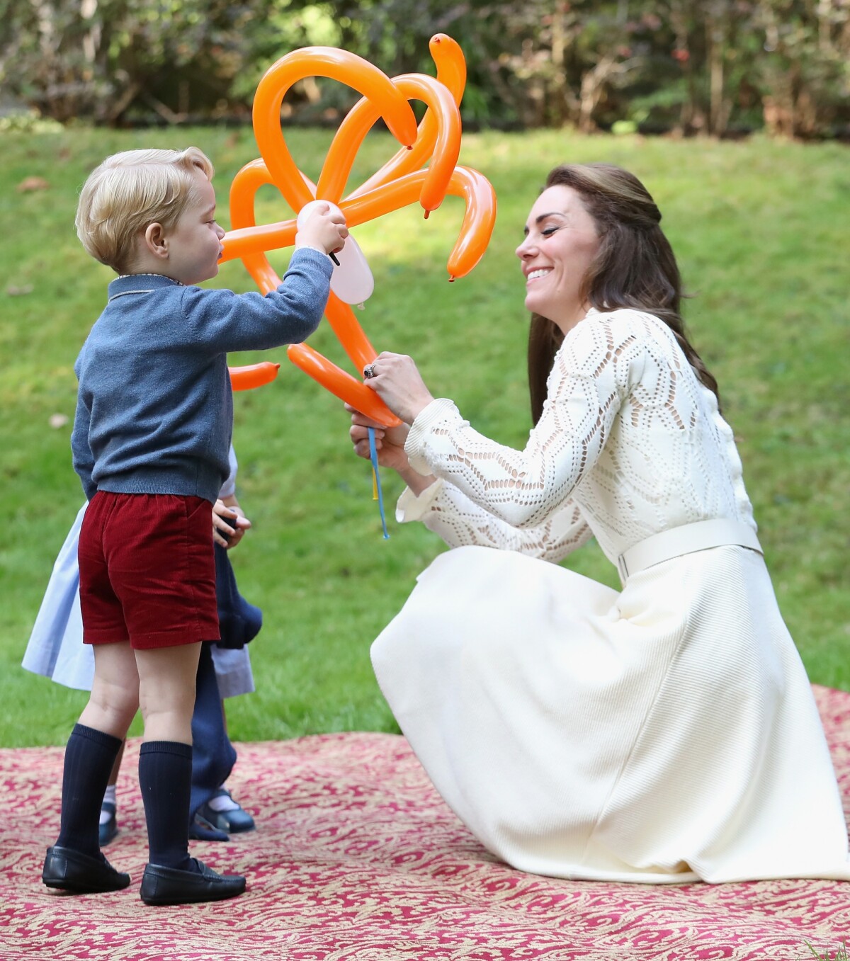 Photo Le Prince George De Cambridge 3 Ans Et La Princesse Charlotte De Cambridge 1 An Ont 