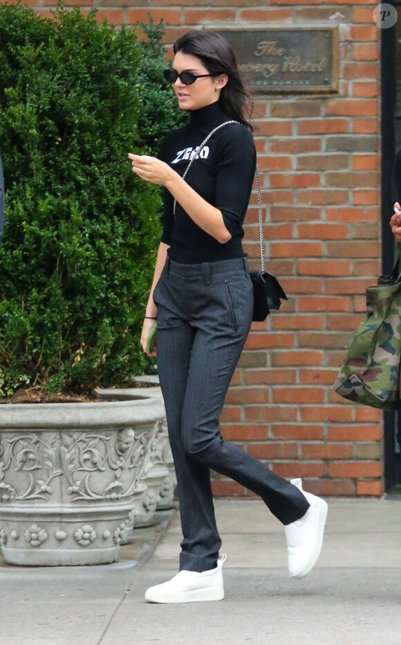 Kendall Jenner quitte The Bowery Hotel à New York. Le 29 septembre 2016.